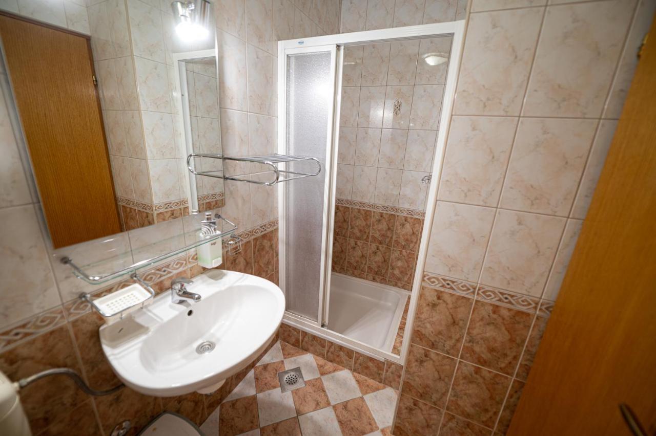 Apartmani Marin No1. Vodice Exterior foto